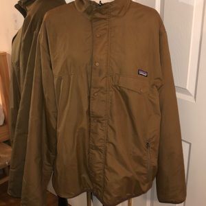 Men’s reversible Patagonia coat